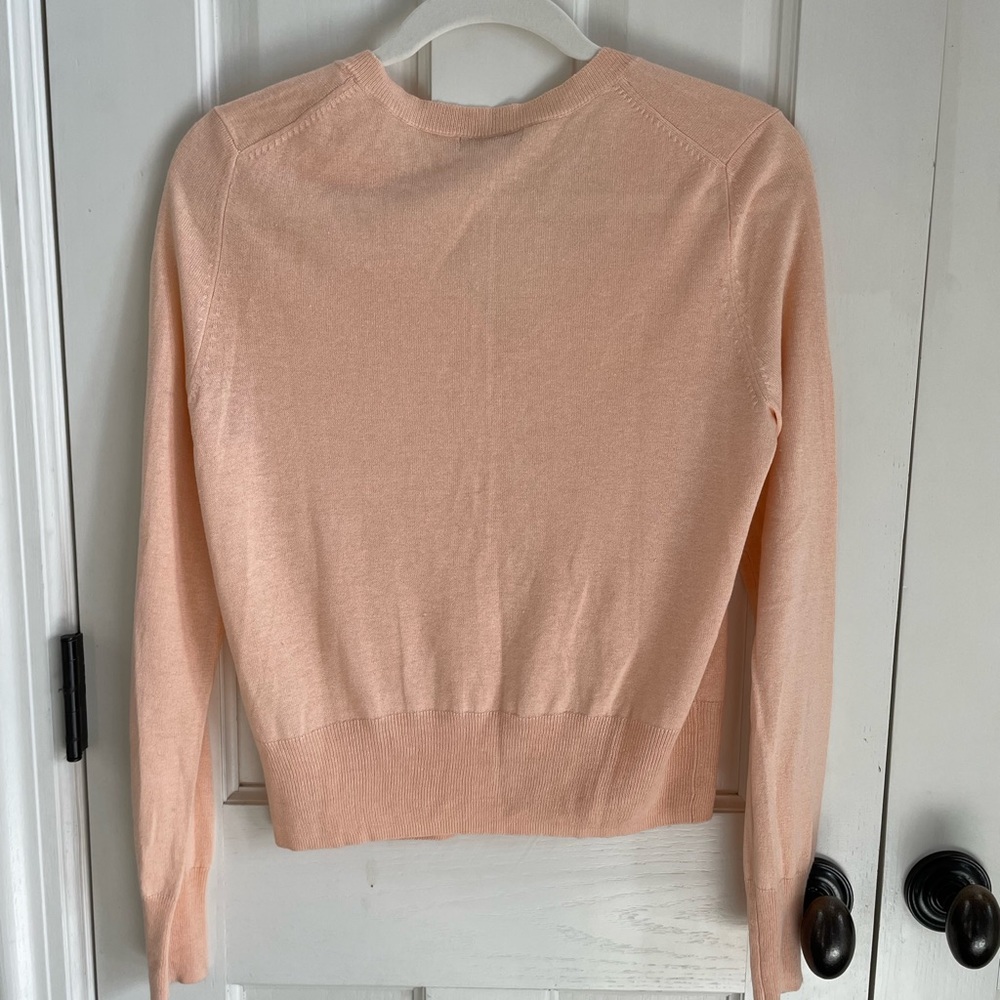 Gap women’s silk & cashmere v-neck cardigan. Lightweight, soft peach. - Picture 3 of 4
